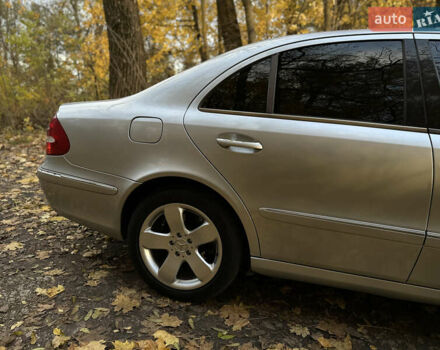 Мерседес Е-Клас 2004 у Тернополі на Automoto.ua Сірий Мерседес Е-Клас, об'ємом двигуна 2.2 л та пробігом 333 тис. км за 5750 $, фото 10 на Automoto.ua
