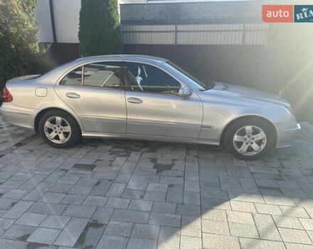 Серый Мерседес Е-Класс, объемом двигателя 3.2 л и пробегом 356 тыс. км за 7800 $, фото 12 на Automoto.ua