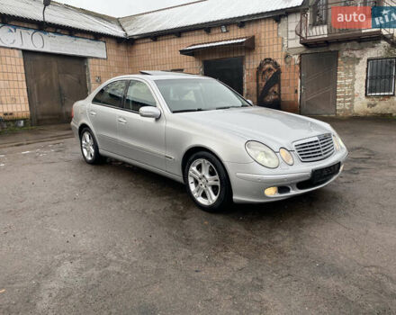 Сірий Мерседес Е-Клас, об'ємом двигуна 3.2 л та пробігом 272 тис. км за 3850 $, фото 7 на Automoto.ua