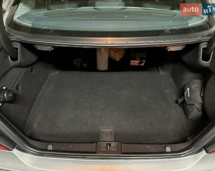 Серый Мерседес Е-Класс, объемом двигателя 2.15 л и пробегом 306 тыс. км за 7800 $, фото 14 на Automoto.ua