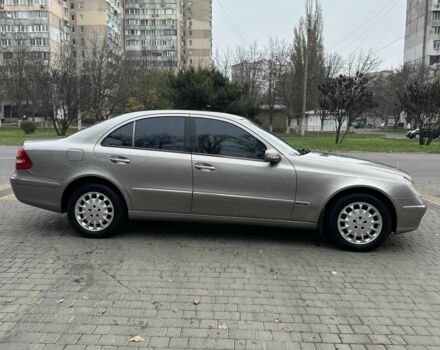 Серый Мерседес Е-Класс, объемом двигателя 1.8 л и пробегом 230 тыс. км за 6000 $, фото 3 на Automoto.ua