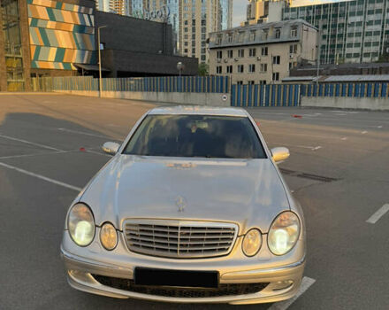 Серый Мерседес Е-Класс, объемом двигателя 1.8 л и пробегом 257 тыс. км за 5500 $, фото 4 на Automoto.ua