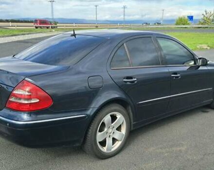 Серый Мерседес Е-Класс, объемом двигателя 2.69 л и пробегом 320 тыс. км за 7300 $, фото 5 на Automoto.ua