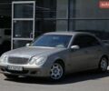 Серый Мерседес Е-Класс, объемом двигателя 1.8 л и пробегом 267 тыс. км за 5899 $, фото 1 на Automoto.ua