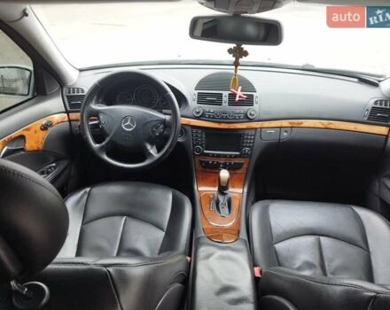 Сірий Мерседес Е-Клас, об'ємом двигуна 2.7 л та пробігом 400 тис. км за 7200 $, фото 3 на Automoto.ua