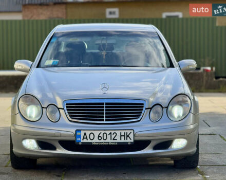 Сірий Мерседес Е-Клас, об'ємом двигуна 2.7 л та пробігом 400 тис. км за 8300 $, фото 13 на Automoto.ua