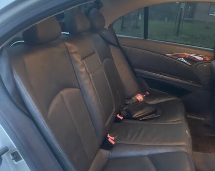 Сірий Мерседес Е-Клас, об'ємом двигуна 2.7 л та пробігом 100 тис. км за 3300 $, фото 22 на Automoto.ua