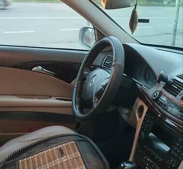 Сірий Мерседес Е-Клас, об'ємом двигуна 1.8 л та пробігом 385 тис. км за 5500 $, фото 5 на Automoto.ua