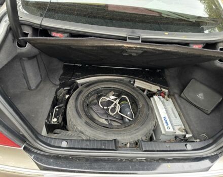 Мерседес Е-Класс 2004 в Одессе на Automoto.ua Серый Мерседес Е-Класс, объемом двигателя 3.2 л и пробегом 200 тыс. км за 8500 $, фото 17 на Automoto.ua