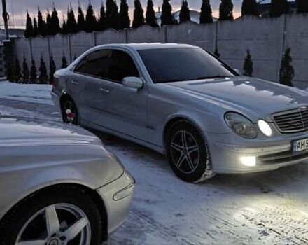 Сірий Мерседес Е-Клас, об'ємом двигуна 3.22 л та пробігом 495 тис. км за 7777 $, фото 39 на Automoto.ua