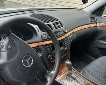 Серый Мерседес Е-Класс, объемом двигателя 2.7 л и пробегом 502 тыс. км за 6500 $, фото 7 на Automoto.ua