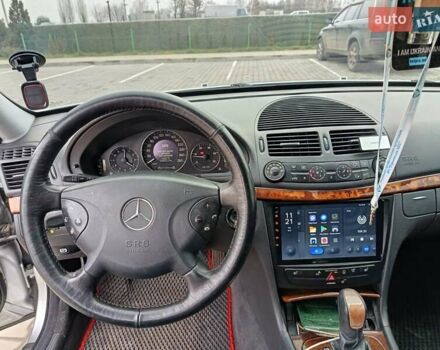 Серый Мерседес Е-Класс, объемом двигателя 2.1 л и пробегом 326 тыс. км за 7200 $, фото 20 на Automoto.ua
