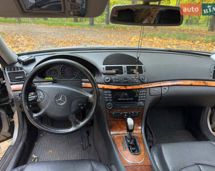 Серый Мерседес Е-Класс, объемом двигателя 3.2 л и пробегом 200 тыс. км за 6800 $, фото 10 на Automoto.ua