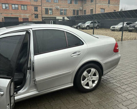 Сірий Мерседес Е-Клас, об'ємом двигуна 2.7 л та пробігом 349 тис. км за 8800 $, фото 7 на Automoto.ua