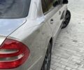 Мерседес Е-Клас 2004 у Каменце-Подольском на Automoto.ua Сірий Мерседес Е-Клас, об'ємом двигуна 2.1 л та пробігом 312 тис. км за 6600 $, фото 5 на Automoto.ua