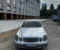 Сірий Мерседес Е-Клас, об'ємом двигуна 2.2 л та пробігом 403 тис. км за 4800 $, фото 1 на Automoto.ua