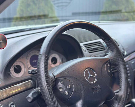 Серый Мерседес Е-Класс, объемом двигателя 2.69 л и пробегом 404 тыс. км за 6600 $, фото 11 на Automoto.ua