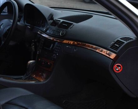 Сірий Мерседес Е-Клас, об'ємом двигуна 1.8 л та пробігом 482 тис. км за 6950 $, фото 12 на Automoto.ua