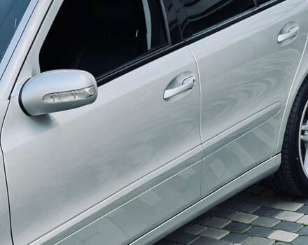 Мерседес Е-Клас 2004 у Івано-Франківську на Automoto.ua Сірий Мерседес Е-Клас, об'ємом двигуна 2.15 л та пробігом 462 тис. км за 8100 $, фото 15 на Automoto.ua