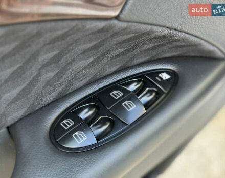 Сірий Мерседес Е-Клас, об'ємом двигуна 2.7 л та пробігом 400 тис. км за 8300 $, фото 39 на Automoto.ua