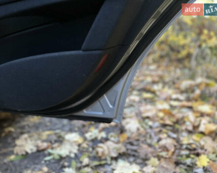 Мерседес Е-Клас 2004 у Тернополі на Automoto.ua Сірий Мерседес Е-Клас, об'ємом двигуна 2.2 л та пробігом 333 тис. км за 5750 $, фото 23 на Automoto.ua