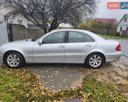 Мерседес Е-Клас 2004 у Чернігові на Automoto.ua Сірий Мерседес Е-Клас, об'ємом двигуна 2.2 л та пробігом 380 тис. км за 7000 $, фото 2 на Automoto.ua