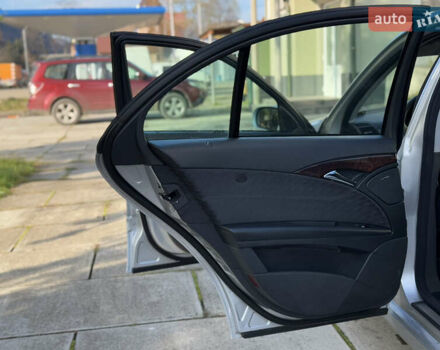 Сірий Мерседес Е-Клас, об'ємом двигуна 2.7 л та пробігом 400 тис. км за 8300 $, фото 63 на Automoto.ua