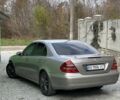Мерседес Е-Клас 2004 у Каменце-Подольском на Automoto.ua Сірий Мерседес Е-Клас, об'ємом двигуна 2.1 л та пробігом 312 тис. км за 6600 $, фото 2 на Automoto.ua