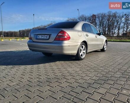 Серый Мерседес Е-Класс, объемом двигателя 2.15 л и пробегом 420 тыс. км за 7000 $, фото 7 на Automoto.ua