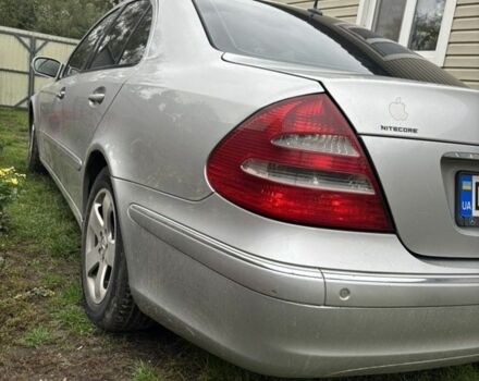 Серый Мерседес Е-Класс, объемом двигателя 2.7 л и пробегом 502 тыс. км за 6500 $, фото 2 на Automoto.ua