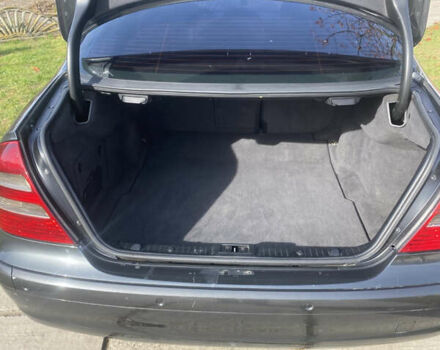 Сірий Мерседес Е-Клас, об'ємом двигуна 2.2 л та пробігом 297 тис. км за 7000 $, фото 19 на Automoto.ua