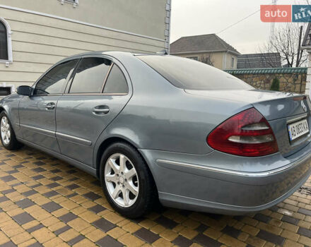 Серый Мерседес Е-Класс, объемом двигателя 2.2 л и пробегом 359 тыс. км за 6450 $, фото 30 на Automoto.ua