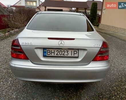 Сірий Мерседес Е-Клас, об'ємом двигуна 2.15 л та пробігом 302 тис. км за 6400 $, фото 5 на Automoto.ua
