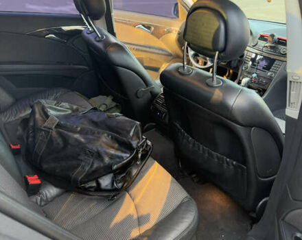 Серый Мерседес Е-Класс, объемом двигателя 1.8 л и пробегом 257 тыс. км за 5500 $, фото 2 на Automoto.ua