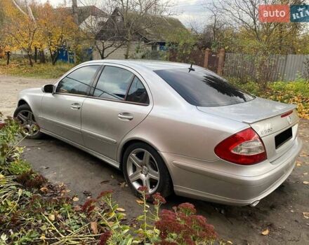 Сірий Мерседес Е-Клас, об'ємом двигуна 5 л та пробігом 350 тис. км за 8800 $, фото 6 на Automoto.ua