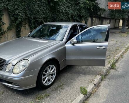 Серый Мерседес Е-Класс, объемом двигателя 1.8 л и пробегом 382 тыс. км за 6500 $, фото 4 на Automoto.ua