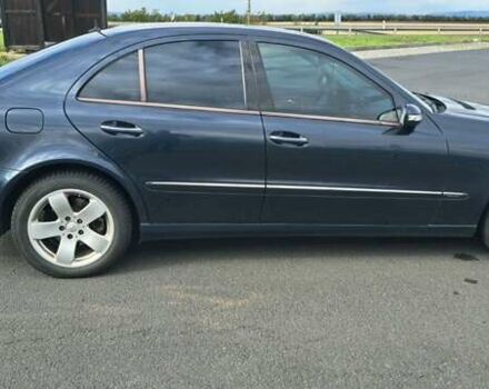 Серый Мерседес Е-Класс, объемом двигателя 2.69 л и пробегом 320 тыс. км за 7300 $, фото 2 на Automoto.ua