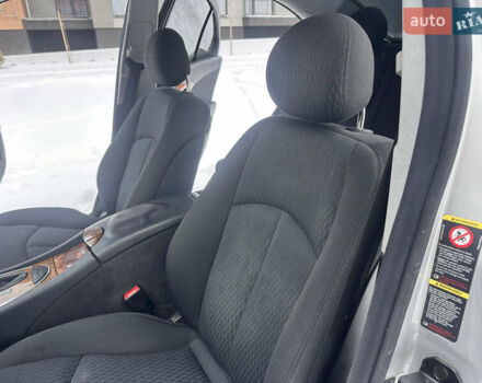 Серый Мерседес Е-Класс, объемом двигателя 1.8 л и пробегом 289 тыс. км за 6750 $, фото 33 на Automoto.ua