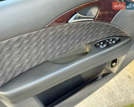 Сірий Мерседес Е-Клас, об'ємом двигуна 2.7 л та пробігом 400 тис. км за 8300 $, фото 51 на Automoto.ua