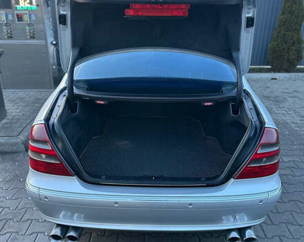 Серый Мерседес Е-Класс, объемом двигателя 2.69 л и пробегом 406 тыс. км за 7000 $, фото 13 на Automoto.ua