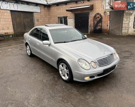 Сірий Мерседес Е-Клас, об'ємом двигуна 3.2 л та пробігом 272 тис. км за 3850 $, фото 42 на Automoto.ua