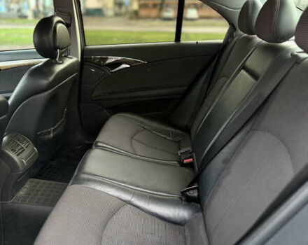 Серый Мерседес Е-Класс, объемом двигателя 3.22 л и пробегом 368 тыс. км за 7499 $, фото 7 на Automoto.ua