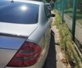Сірий Мерседес Е-Клас, об'ємом двигуна 2.15 л та пробігом 350 тис. км за 7500 $, фото 3 на Automoto.ua