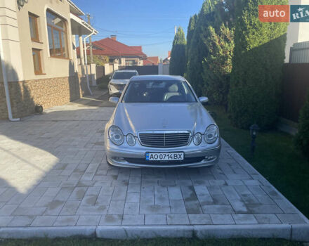 Серый Мерседес Е-Класс, объемом двигателя 3.2 л и пробегом 356 тыс. км за 7800 $, фото 7 на Automoto.ua