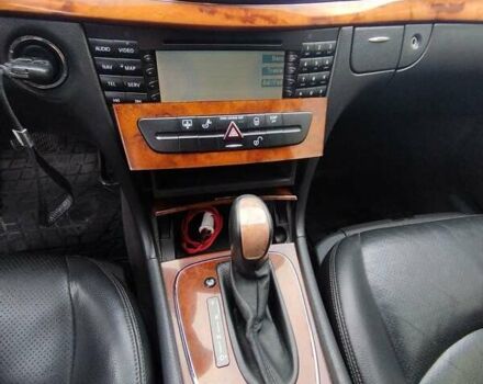 Сірий Мерседес Е-Клас, об'ємом двигуна 2.7 л та пробігом 400 тис. км за 7200 $, фото 6 на Automoto.ua