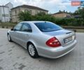 Серый Мерседес Е-Класс, объемом двигателя 3.2 л и пробегом 270 тыс. км за 4150 $, фото 4 на Automoto.ua
