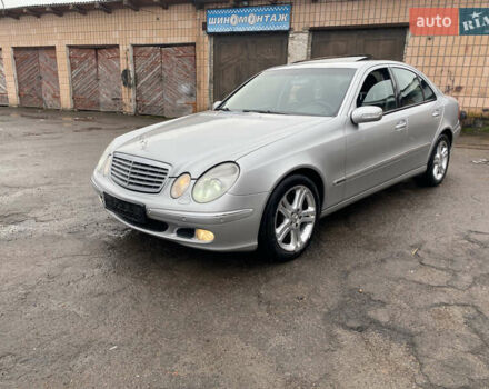 Сірий Мерседес Е-Клас, об'ємом двигуна 3.2 л та пробігом 272 тис. км за 3850 $, фото 12 на Automoto.ua