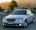 Сірий Мерседес Е-Клас, об'ємом двигуна 2.6 л та пробігом 250 тис. км за 5020 $, фото 1 на Automoto.ua