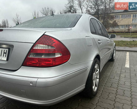 Сірий Мерседес Е-Клас, об'ємом двигуна 2.7 л та пробігом 349 тис. км за 8800 $, фото 3 на Automoto.ua