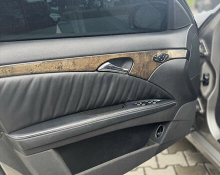 Серый Мерседес Е-Класс, объемом двигателя 2.7 л и пробегом 426 тыс. км за 6999 $, фото 10 на Automoto.ua